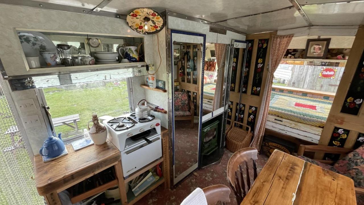 2 X Double Bed Glamping Wagon At Dalby Forest スカーバラ エクステリア 写真